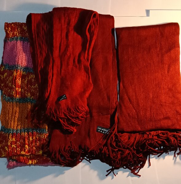 Oferta Iarna Imbatabila! 100 Gulere + 20 Fulare/ Esarfe Dama Noi